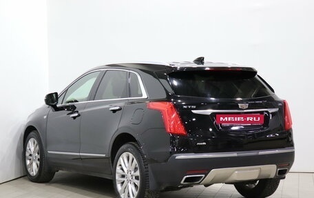 Cadillac XT5 I рестайлинг, 2017 год, 2 650 000 рублей, 7 фотография