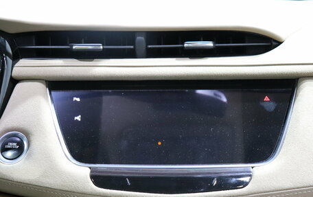 Cadillac XT5 I рестайлинг, 2017 год, 2 650 000 рублей, 16 фотография