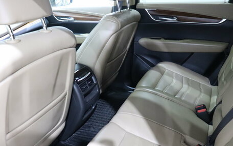 Cadillac XT5 I рестайлинг, 2017 год, 2 650 000 рублей, 18 фотография