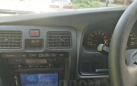 Toyota Hilux Surf III рестайлинг, 2000 год, 1 490 000 рублей, 3 фотография