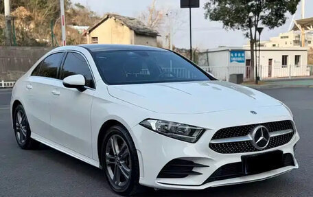 Mercedes-Benz A-Класс, 2022 год, 1 985 007 рублей, 3 фотография