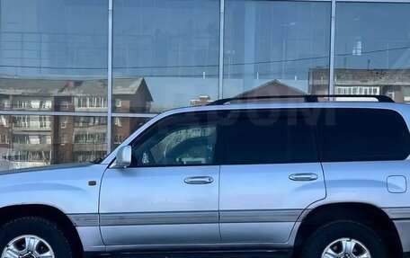 Toyota Land Cruiser 100 рестайлинг 2, 2007 год, 1 935 000 рублей, 2 фотография