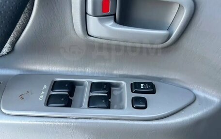 Toyota Land Cruiser 100 рестайлинг 2, 2007 год, 1 935 000 рублей, 21 фотография