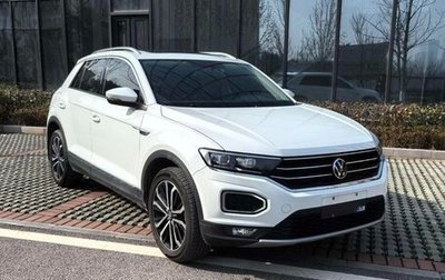 Volkswagen T-Roc I, 2022 год, 1 430 000 рублей, 1 фотография