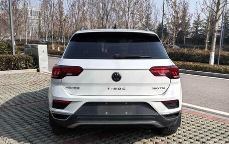 Volkswagen T-Roc I, 2022 год, 1 430 000 рублей, 5 фотография