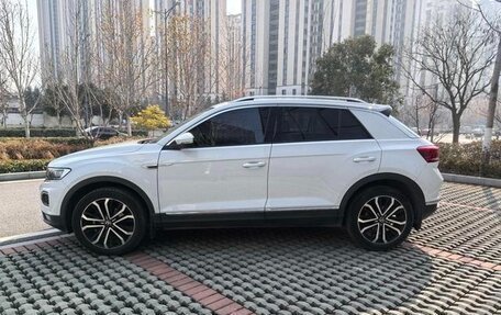 Volkswagen T-Roc I, 2022 год, 1 430 000 рублей, 8 фотография