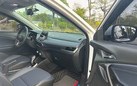 Chevrolet Tracker, 2021 год, 1 040 000 рублей, 11 фотография