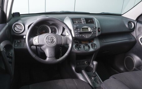 Toyota RAV4, 2006 год, 1 150 000 рублей, 6 фотография
