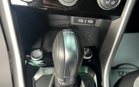 Volkswagen T-Roc I, 2022 год, 1 450 000 рублей, 16 фотография