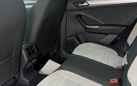 Volkswagen T-Roc I, 2022 год, 1 450 000 рублей, 18 фотография