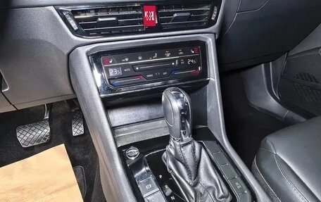 Volkswagen Tharu, 2022 год, 1 400 000 рублей, 15 фотография