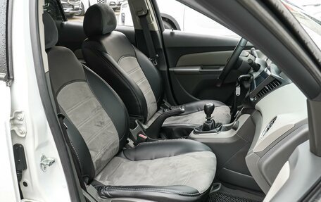 Chevrolet Cruze II, 2010 год, 849 000 рублей, 8 фотография