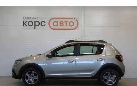 Renault Sandero II рестайлинг, 2021 год, 1 379 000 рублей, 2 фотография