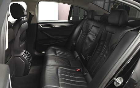 BMW 5 серия, 2018 год, 3 392 000 рублей, 9 фотография