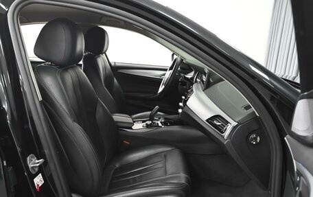 BMW 5 серия, 2018 год, 3 392 000 рублей, 8 фотография