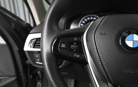 BMW 5 серия, 2018 год, 3 392 000 рублей, 17 фотография