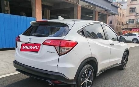 Honda Vezel, 2022 год, 1 245 000 рублей, 5 фотография