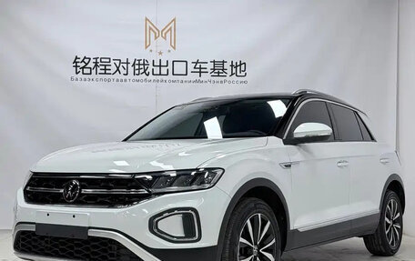 Volkswagen T-Roc I, 2022 год, 1 450 000 рублей, 1 фотография