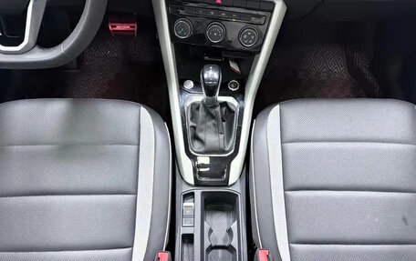 Volkswagen T-Roc I, 2022 год, 1 450 000 рублей, 15 фотография