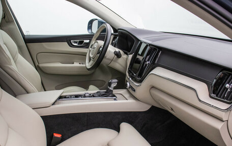 Volvo XC60 II, 2021 год, 4 298 000 рублей, 9 фотография