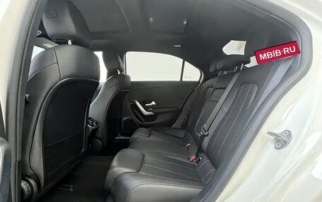 Mercedes-Benz A-Класс, 2022 год, 1 600 000 рублей, 20 фотография