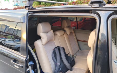 Toyota ISis I, 2009 год, 1 300 000 рублей, 6 фотография