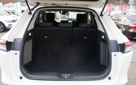 Honda Vezel, 2022 год, 1 510 000 рублей, 9 фотография