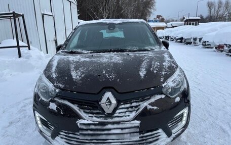 Renault Kaptur I рестайлинг, 2018 год, 1 410 000 рублей, 1 фотография