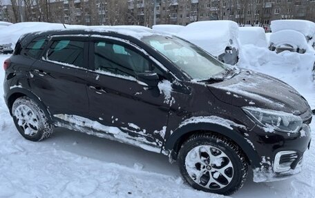 Renault Kaptur I рестайлинг, 2018 год, 1 410 000 рублей, 5 фотография