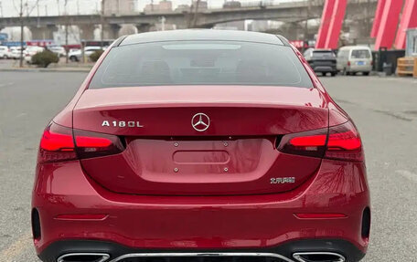 Mercedes-Benz A-Класс, 2023 год, 1 658 000 рублей, 5 фотография