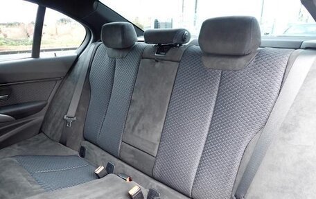 BMW 3 серия, 2017 год, 25 фотография