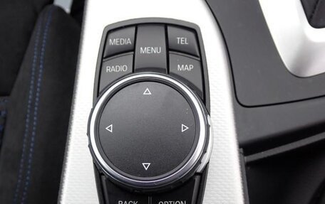 BMW 3 серия, 2017 год, 32 фотография