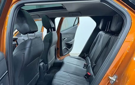 Peugeot 2008 II, 2022 год, 1 780 000 рублей, 9 фотография