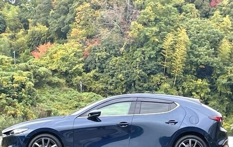 Mazda 3, 2022 год, 1 200 000 рублей, 4 фотография