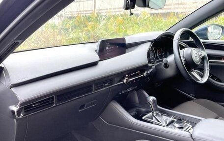 Mazda 3, 2022 год, 1 200 000 рублей, 10 фотография