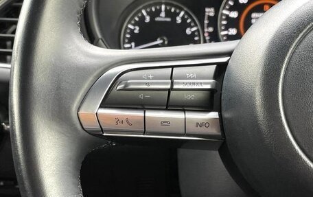 Mazda 3, 2022 год, 1 200 000 рублей, 15 фотография