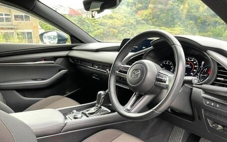 Mazda 3, 2022 год, 1 200 000 рублей, 12 фотография