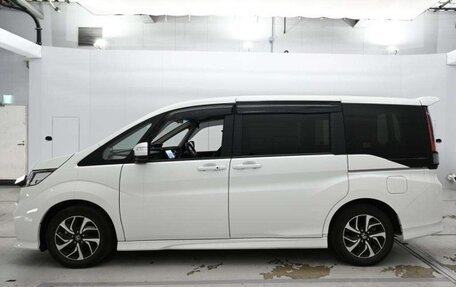 Honda Stepwgn IV, 2022 год, 2 090 000 рублей, 5 фотография