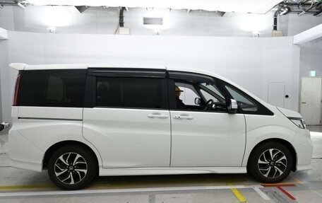 Honda Stepwgn IV, 2022 год, 2 090 000 рублей, 6 фотография