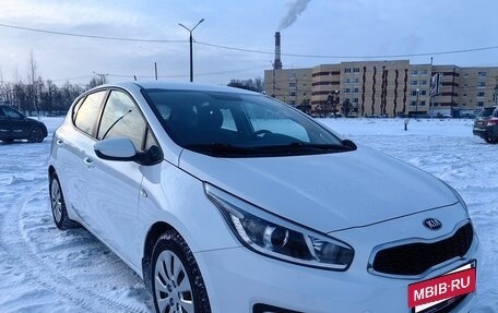 KIA cee'd III, 2016 год, 1 240 000 рублей, 2 фотография