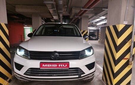 Volkswagen Touareg III, 2015 год, 2 400 000 рублей, 1 фотография