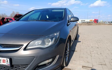 Opel Astra J, 2013 год, 875 000 рублей, 1 фотография
