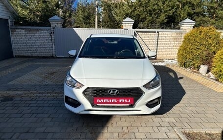 Hyundai Solaris II рестайлинг, 2018 год, 1 050 000 рублей, 2 фотография