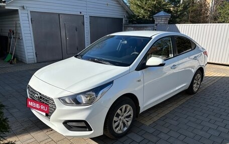 Hyundai Solaris II рестайлинг, 2018 год, 1 050 000 рублей, 3 фотография