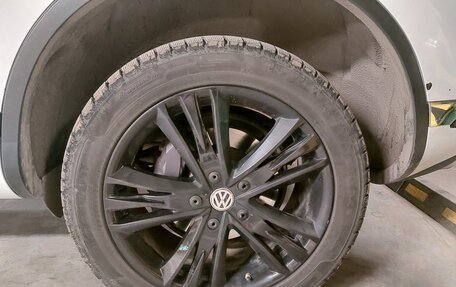 Volkswagen Touareg III, 2015 год, 2 400 000 рублей, 5 фотография