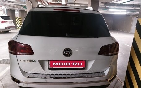 Volkswagen Touareg III, 2015 год, 2 400 000 рублей, 3 фотография