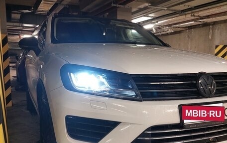 Volkswagen Touareg III, 2015 год, 2 400 000 рублей, 10 фотография