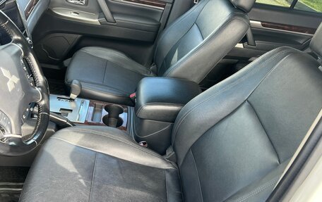 Mitsubishi Pajero IV, 2021 год, 3 599 000 рублей, 22 фотография