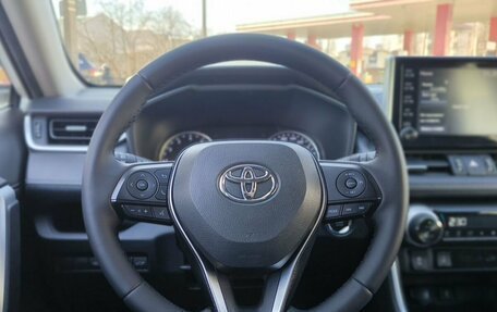 Toyota RAV4, 2021 год, 3 160 000 рублей, 21 фотография