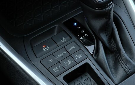 Toyota RAV4, 2021 год, 3 160 000 рублей, 19 фотография